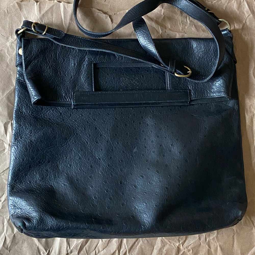 Il Bisonte Black Shoulder Handbag